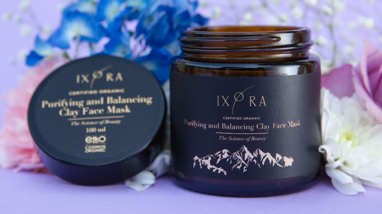 Green Clay Mask to Purify, Balance, and Remove Excessive Oil from Oily Skin