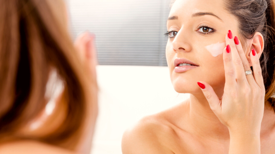 Ixora Daily Defense Face Cream SPF15 – Mattifying Oily Skin