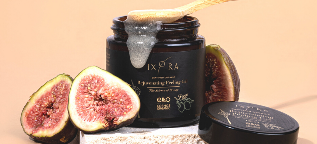 Illuminate and Renew: Ixora's Cosmos Organic Rejuvenating Face Peeling Gel