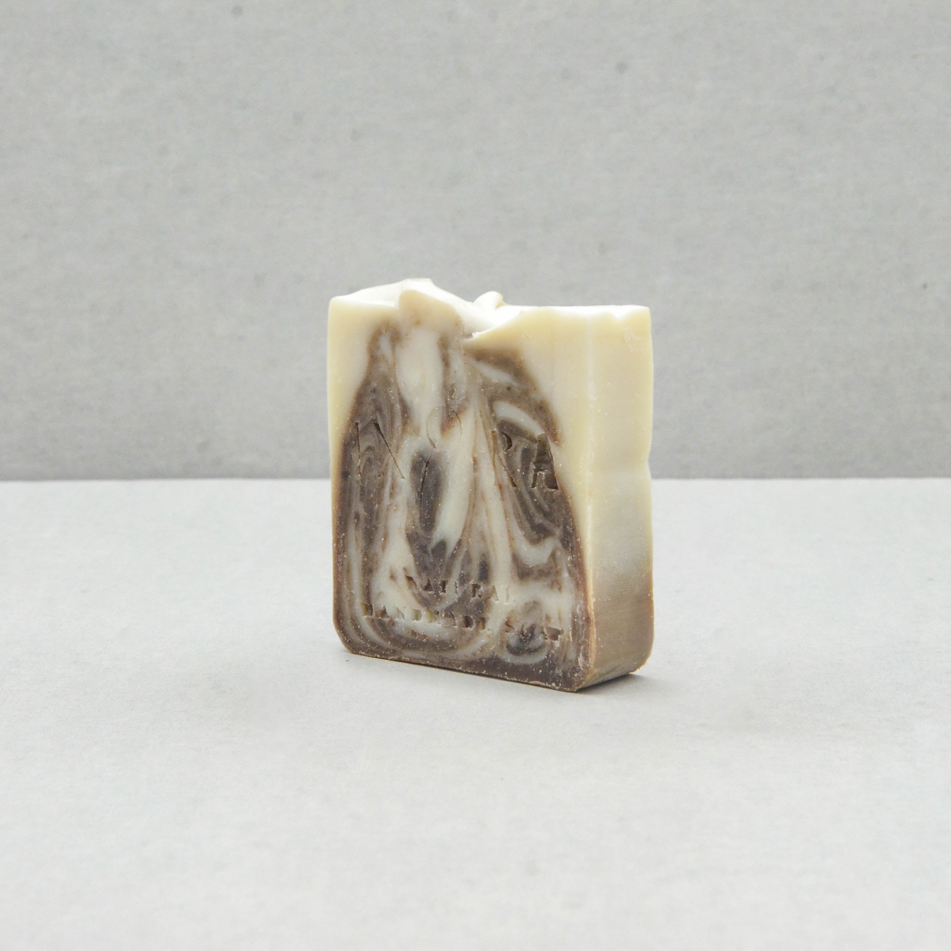 Ixora Coffee Mix Soap: Revitalizing and Anti-Aging Cleanse IXORA